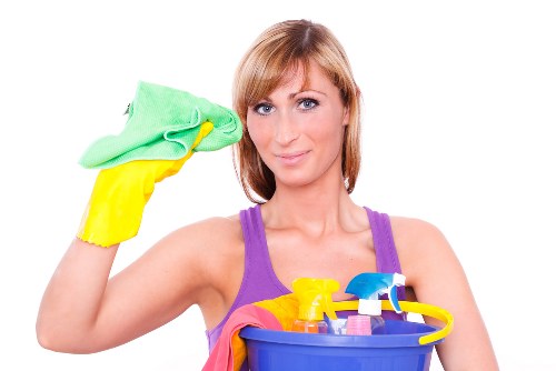 Professional Bermondsey cleaner providing detailed home cleaning